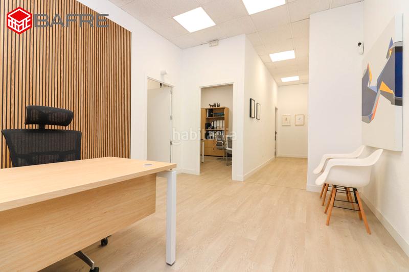 Foto c9c1a8a1-34b1-4691-8ef9-b759c815d16e. Büro mit parking in Costillares Madrid