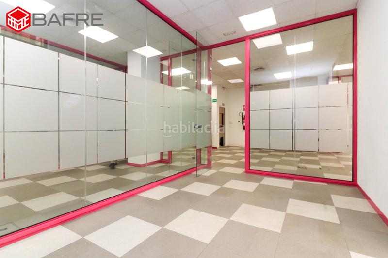 Foto 16eb0286-48f3-4b9b-a3b3-16d21349b989. Office space with parking in Costillares Madrid