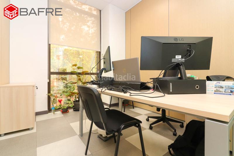 Foto 1ce811cb-4d67-401f-808e-556ec8bdcd53. Office space with parking in Costillares Madrid