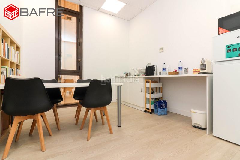 Foto 8d52baef-0f76-4ac4-a95c-eacf2d2d5144. Office space with parking in Costillares Madrid