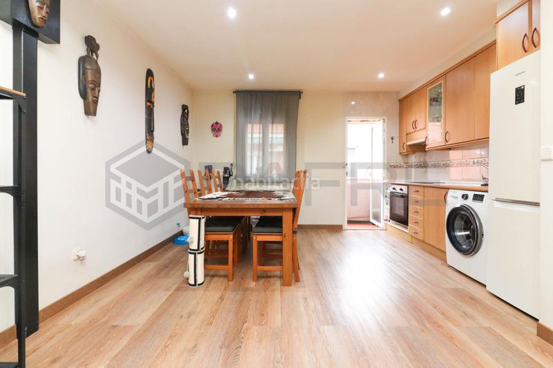 Foto 552757d5-cefd-4a6a-8aee-6c5ad87d7c22. Appartement avec chauffage dans Zofío Madrid