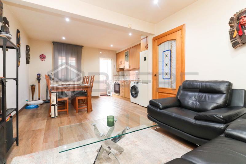 Foto fe7e735f-ab4a-4f0d-a1ae-76ca98e3ca11. Appartement avec chauffage dans Zofío Madrid