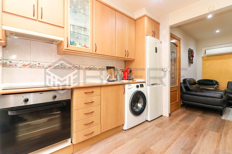 Foto 77206531-095a-4291-bb39-c58865fa2272. Flat with heating in Zofío Madrid