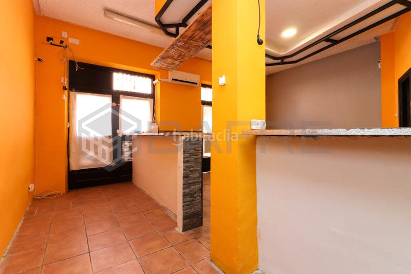 Foto 03789e1b-940d-43ed-acdf-7728c658c8da. Local comercial a Valdeacederas Madrid