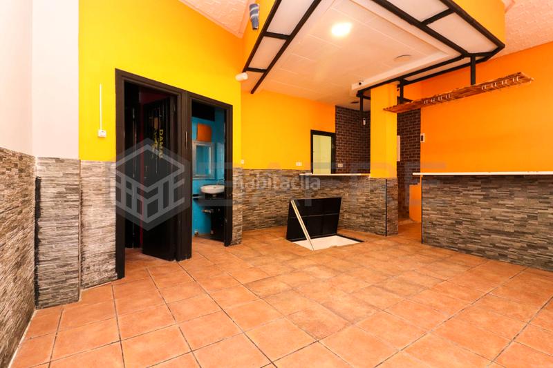 Foto 664dd68b-831d-4a3a-92b1-3103a6b074d2. Locale commerciale in Valdeacederas Madrid