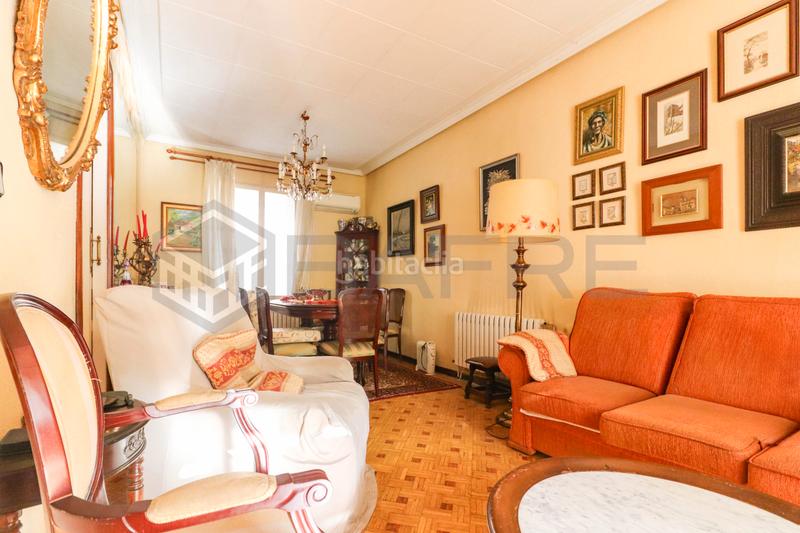 Foto ebda1601-ed94-4768-9f91-f518fba69207. Casa con riscaldamento in Niño Jesús Madrid