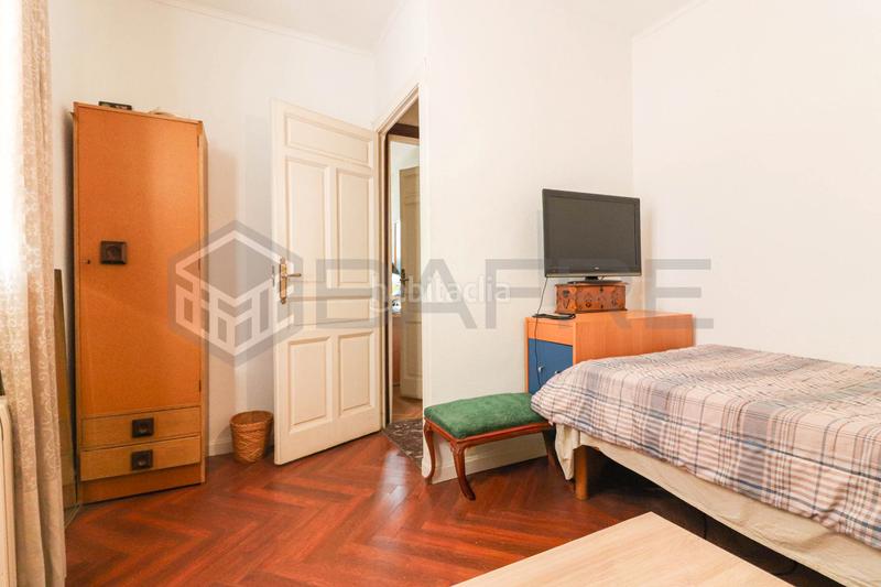 Foto 3a74dc7c-de41-47a8-b4d9-395f209a03b8. Maison avec chauffage dans Niño Jesús Madrid