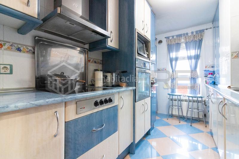 Foto 6dd0b31d-3033-4444-b769-616d99333c9c. Pis amb calefacció a Palomeras Bajas Madrid