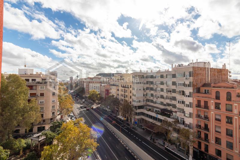 Foto bc803c98-155a-44a9-8284-befbbd938486. Pis amb aparcament a Guindalera Madrid