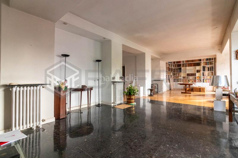 Foto f43e523c-b3d9-4a9c-8083-16463b78e796. Pis amb aparcament a Guindalera Madrid