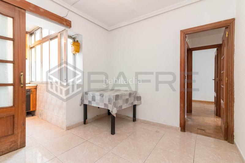 Foto 492dffaf-ec7d-4608-acb7-6cd9a741d4cd. Piso en Aluche Madrid