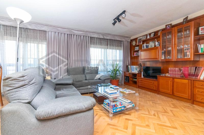 Foto 409744c1-0b54-4c49-83e0-fd400eb2a540. Piso en Vista Alegre Madrid