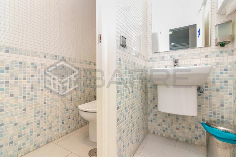 Foto 2c2e47b8-7bce-40b6-a66d-7ca8b25767e2. Local comercial en Aluche Madrid