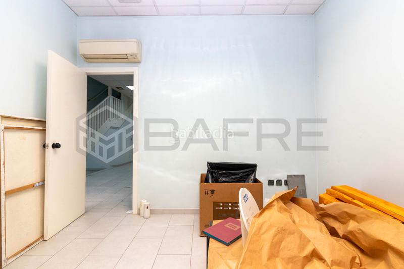 Foto 301eebe1-7b9c-4124-b970-eb1794c77710. Local comercial en Aluche Madrid