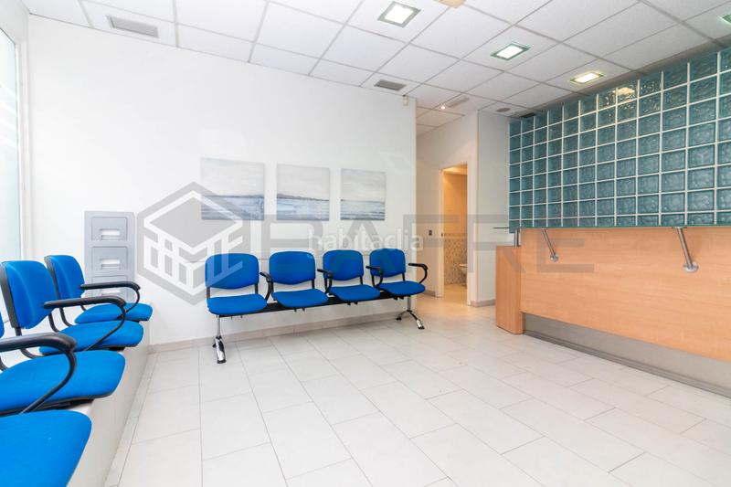 Foto 2c60940a-1134-4ad6-8ac6-6d9ead88790b. Local commercial dans Aluche Madrid