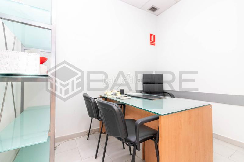 Foto 2d887b64-11e6-4a17-9ef0-af75ff15fc1b. Local commercial dans Aluche Madrid