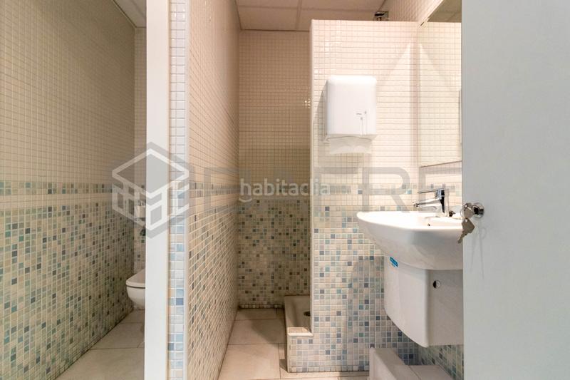 Foto 5ef75d41-73e6-4a39-9014-a68475f6d5d7. Local commercial dans Aluche Madrid