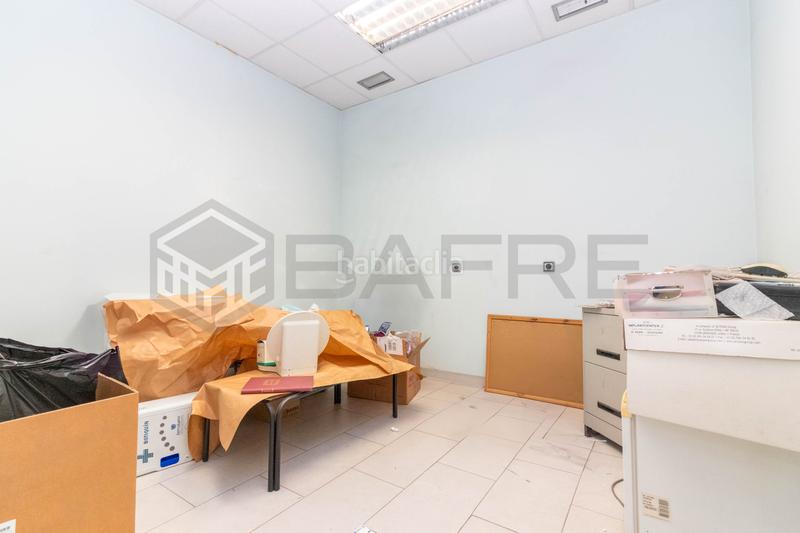Foto df2142f0-40ec-454e-b923-f23403dbed70. Local commercial dans Aluche Madrid