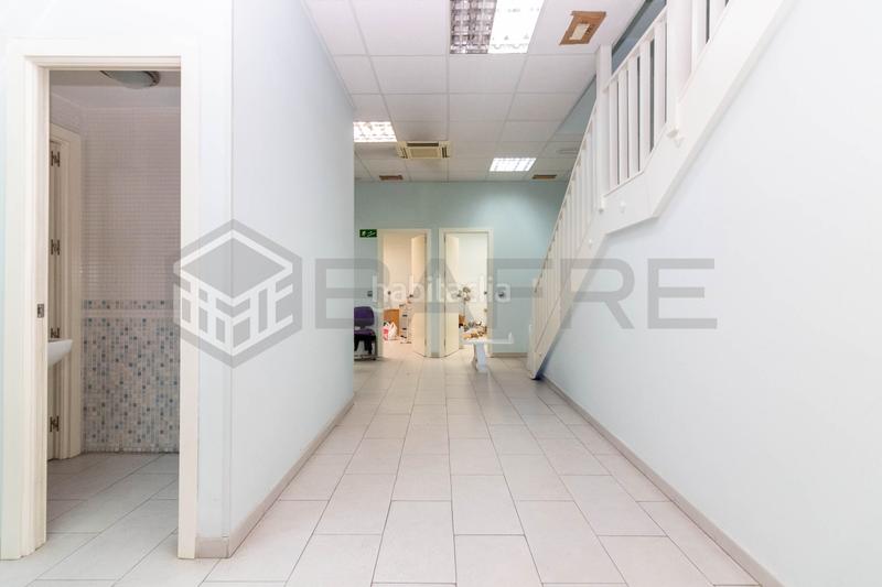 Foto 4ade3c5f-21c6-43cd-a175-10d3477d9ce5. Locale commerciale in Aluche Madrid