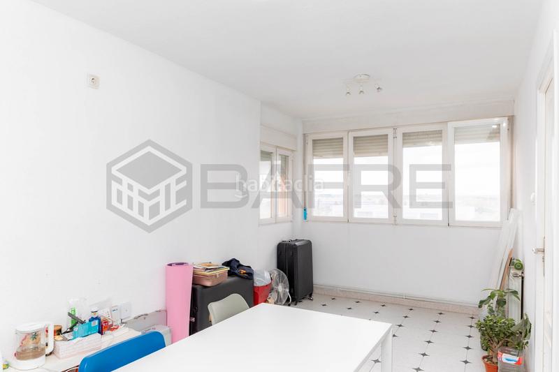 Foto af392e99-d5a4-4c77-8d7a-1bd866a2aa0a. Etagenwohnung mit heizung in San Cristóbal Madrid