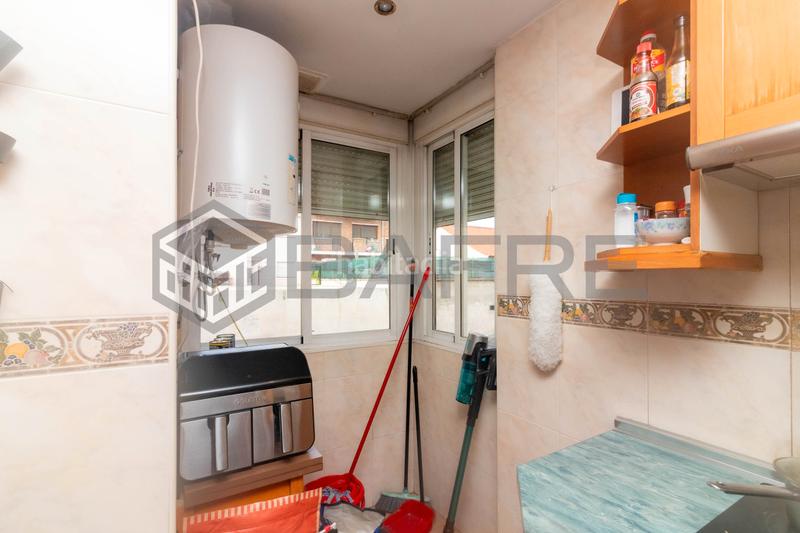 Foto 34ac8d29-c430-4597-a362-2f10c81f5c23. Flat with heating in Moscardó Madrid