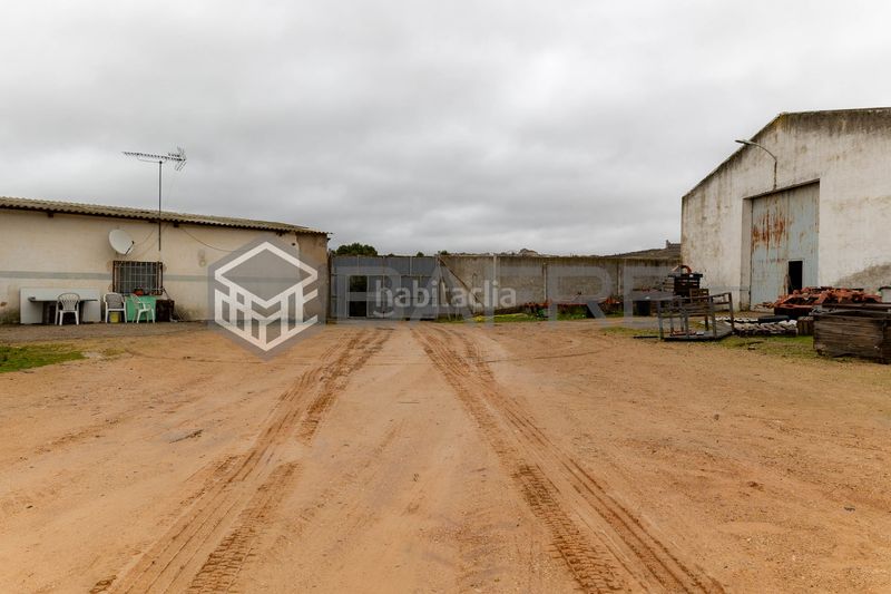 Foto c0ca5a7a-599f-4b9c-bbae-9c45239e3e5b. Terreny residencial a Chinchón