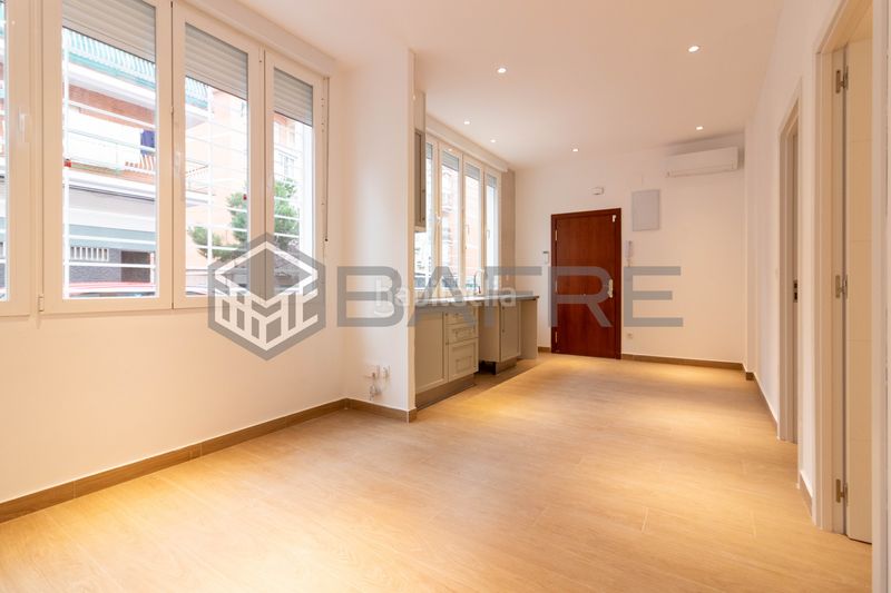 Foto 1b32aef6-dc6d-4bc2-8a7f-96c6401a7d3c. Piso en Opañel Madrid