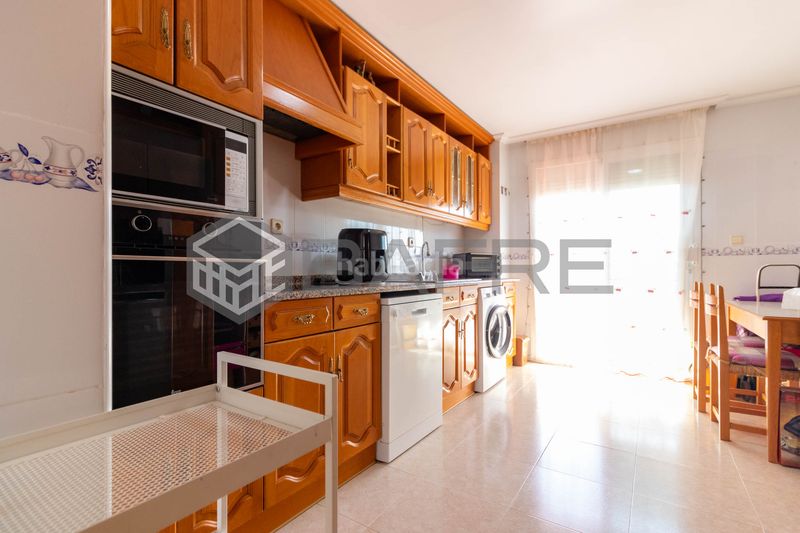 Foto b0714a32-1c5b-4cac-b6c2-961c12ddea9e. Àtic amb aparcament a Los Villares Arganda del Rey