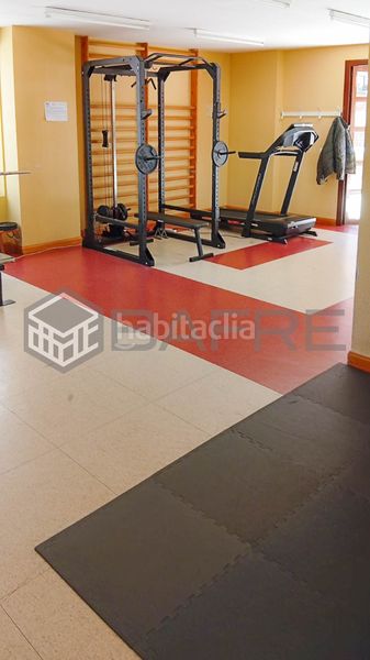 Foto 3be0055e-4811-4b35-9631-b73077ec64f7. Pis amb calefacció aparcament piscina a Palomeras Sureste Madrid