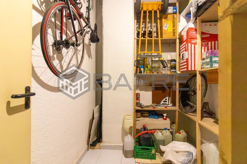 Foto b340a1d9-4cc3-44d6-bb38-1efae4c794c4. Pis amb calefacció aparcament piscina a Palomeras Sureste Madrid