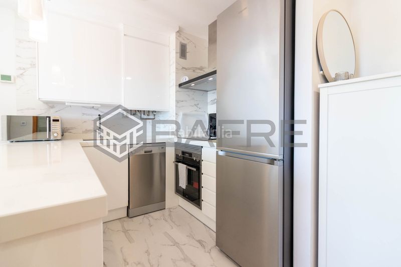 Foto 157566f5-51c8-401c-979c-56e66635ea99. Pis amb calefacció aparcament a Buena Vista Madrid