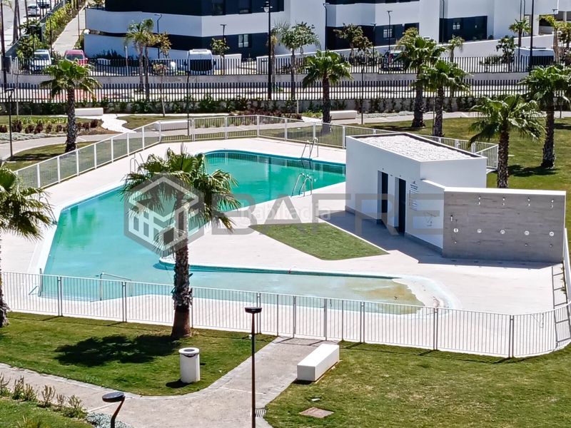 Foto f7326554-2a12-4feb-b084-48f3a53da69f. Piso en Los Álamos Torremolinos