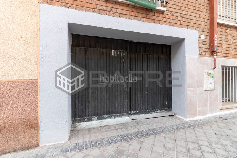 Foto 46284c7f-a282-4e88-af48-ed6feb78ec81. Local comercial en Pradolongo Madrid