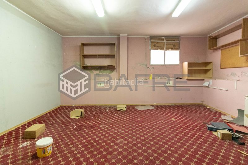 Foto 4d5d870a-83d9-4323-9d76-5f02b0d6c8e5. Local comercial en Pradolongo Madrid