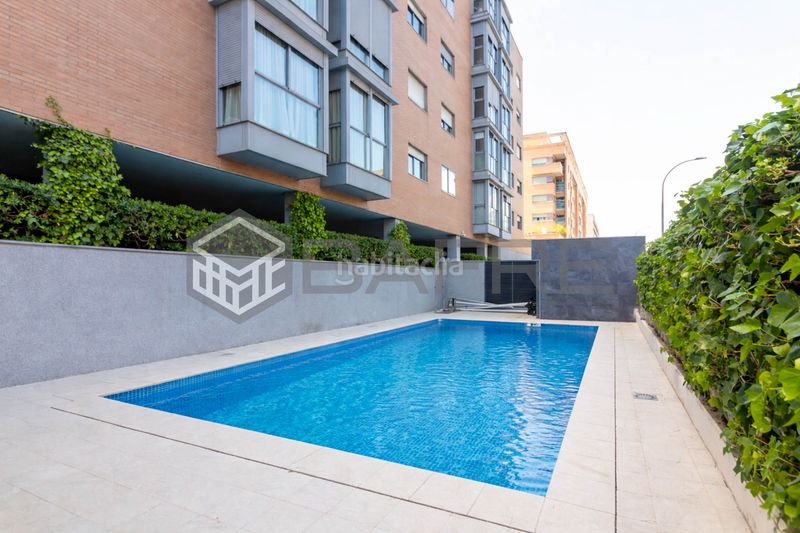 Foto f20589fc-a812-45fa-b390-d1ecae5a13a1. Pis amb calefacció aparcament piscina a Sanchinarro Madrid