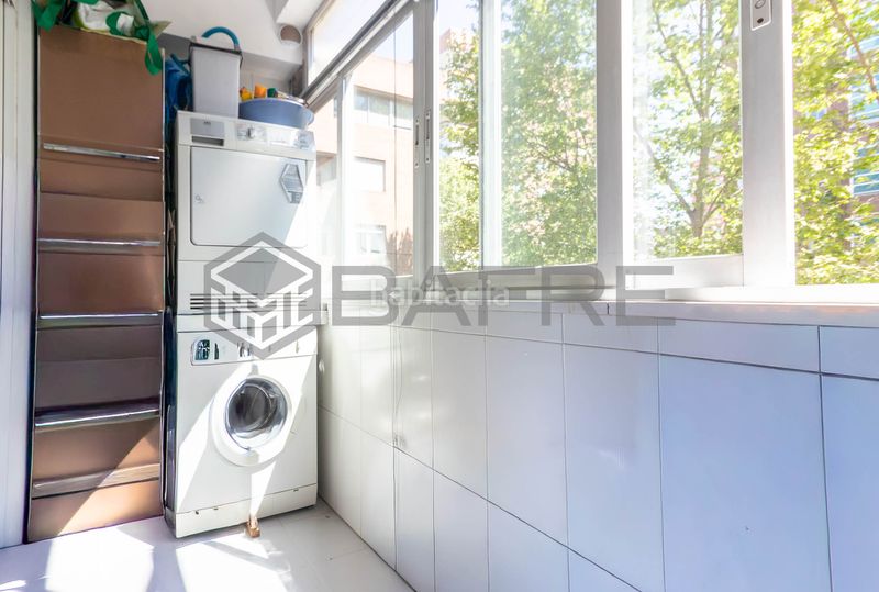 Foto 443f6f1a-c6cb-48d7-a23a-a41008aaf8fa. Piso en Niño Jesús Madrid