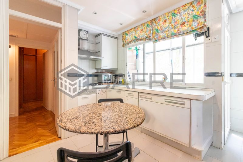 Foto 4721f446-0be9-441d-8d25-9d8b7201cda0. Piso en Niño Jesús Madrid