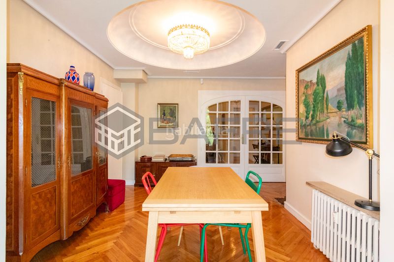 Foto 818953a0-5856-40b5-bec8-5baf43c697d3. Piso en Niño Jesús Madrid