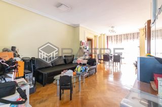 Pis  Calle puerto de la cruz verde