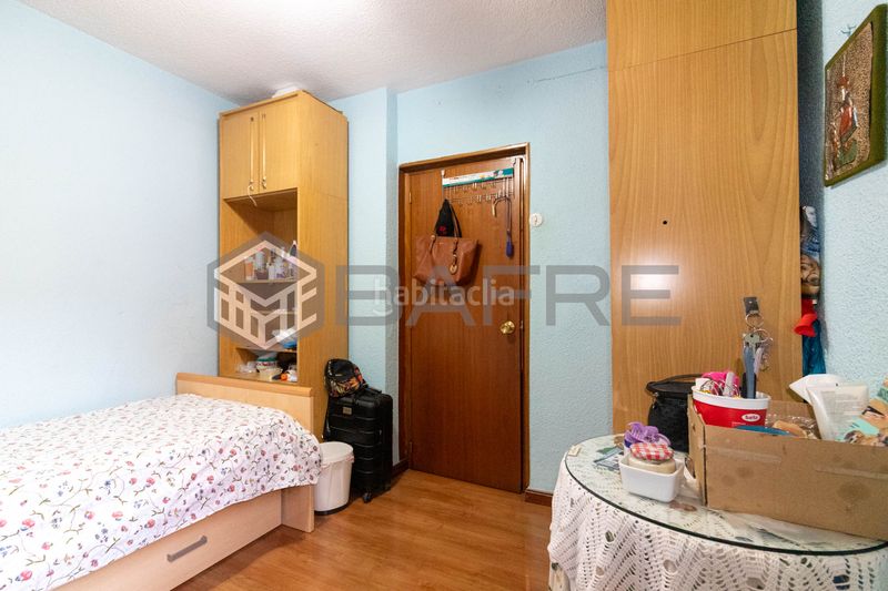 Foto 3ef1739a-94b0-48ae-b460-b7b59aa0b8c4. Piso en Almendrales Madrid