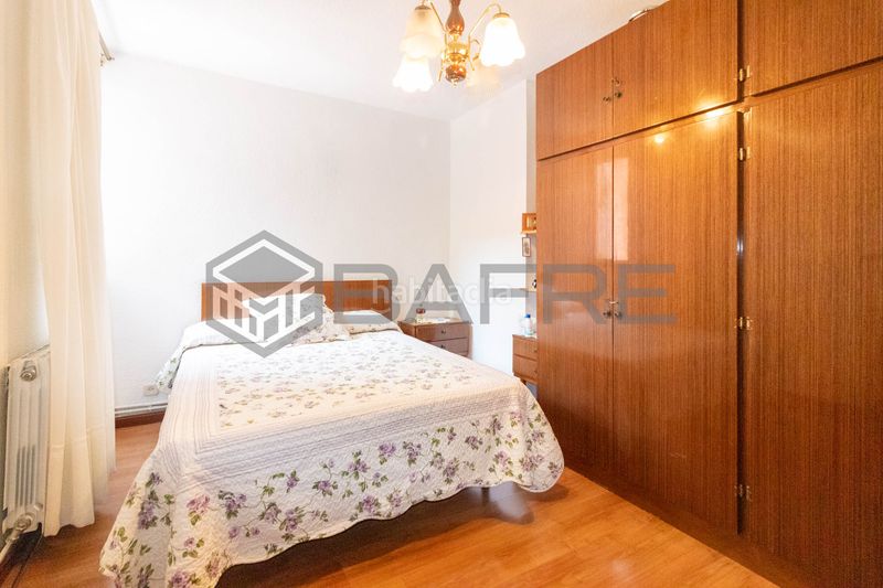 Foto 7c5e556d-fde6-48a6-a1cc-27060d419bd9. Piso en Almendrales Madrid