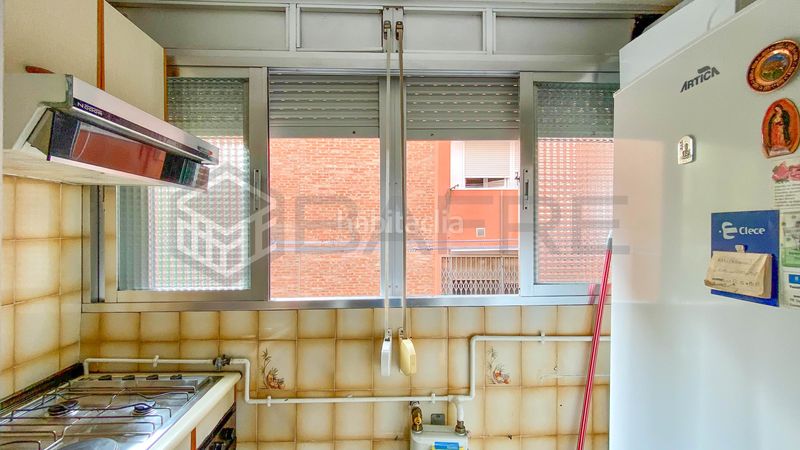 Foto b088af9a-a328-4532-bf2e-3922d4b98116. Piso en Almendrales Madrid