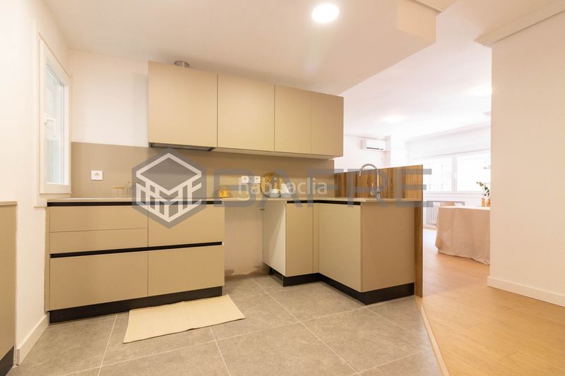 Foto 05ce75b7-a3ac-49ee-86a0-53e331db052f. Piso en San Isidro Madrid