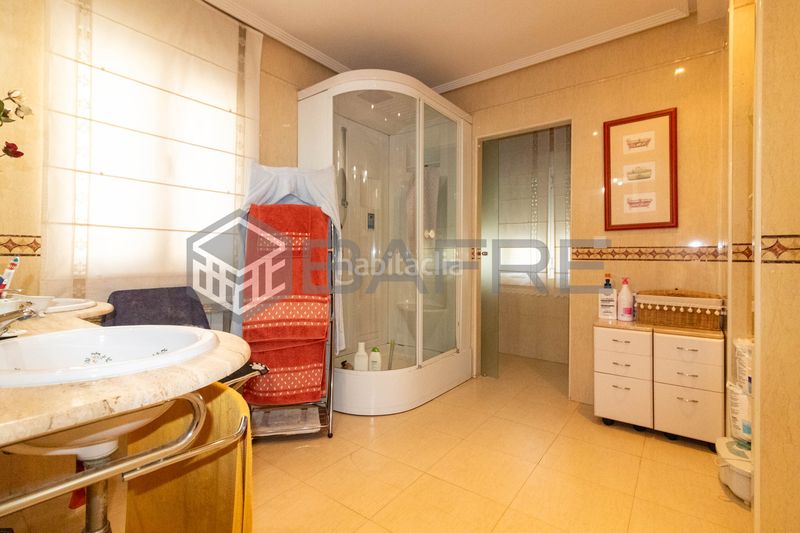 Foto 5bcd7386-83b3-4259-ae41-e7887d3fd7e6. Casa en Nueva España Madrid