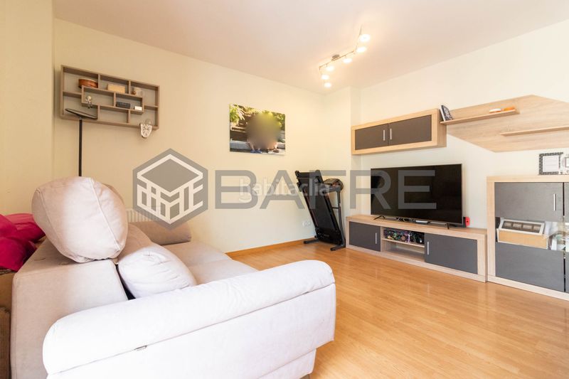Foto 5e8122bd-698b-4474-bab8-f26991b9a971. Piso en Las Tablas Madrid