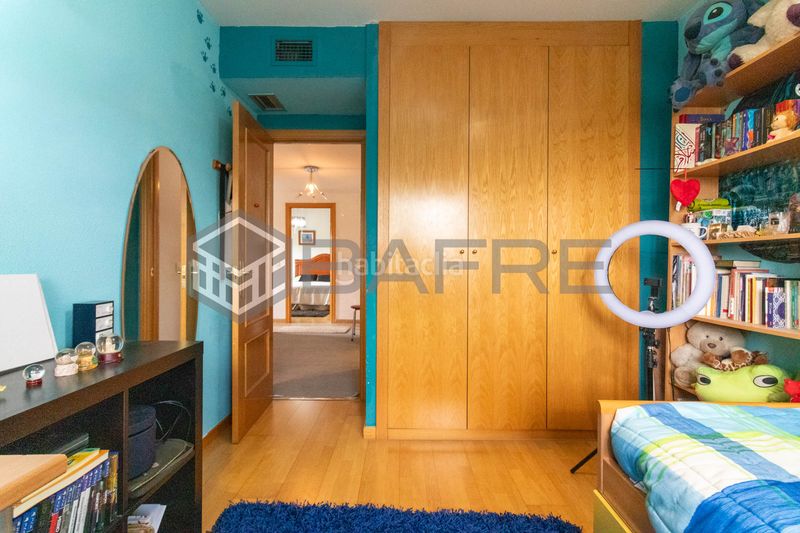 Foto b8c28075-bc97-420a-a11a-a6ef9fb87d43. Casa en Perales del Río Getafe