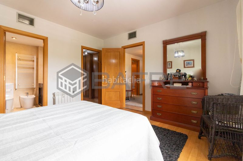Foto d1d977a1-9895-45d4-aa86-d6d608dcc08e. Casa en Perales del Río Getafe