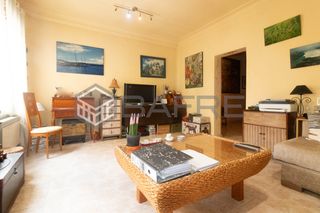 Flat  Calle sanz raso