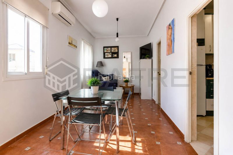 Foto 645f4856-370b-49eb-924b-d74197648894. Piso en Almendrales Madrid