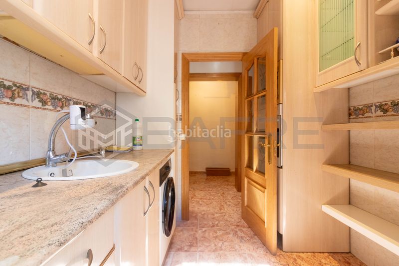Foto 7180fa45-a24d-4e69-a784-06011cf94999. Piso en Vista Alegre Madrid